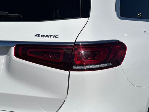 Used 2022 Mercedes-Benz GLS 450 4MATIC image 27