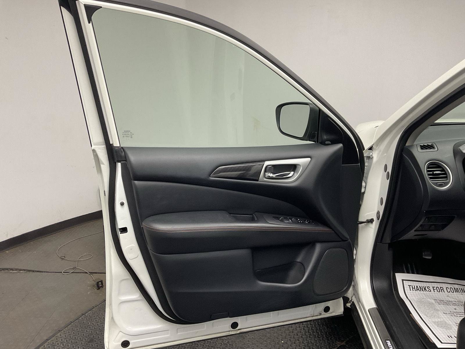Used 2020 Nissan Pathfinder SV w/ Rock Creek Edition FWD image 9