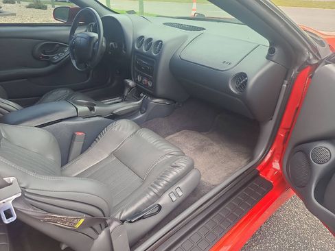Used 1999 Pontiac Firebird Formula w/ Security Pkg RWD image 28