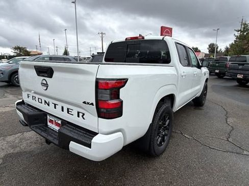 New 2026 Nissan Frontier SV w/ Tow Package image 4