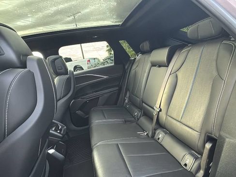 Used 2025 Cadillac Lyriq Luxury AWD/4WD image 24