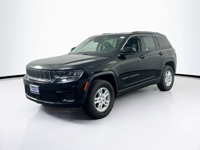 Used 2023 Jeep Grand Cherokee Laredo w/ Luxury Tech Group I