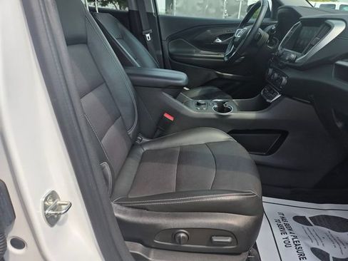 Used 2023 GMC Terrain SLT w/ Tech Package AWD/4WD image 40