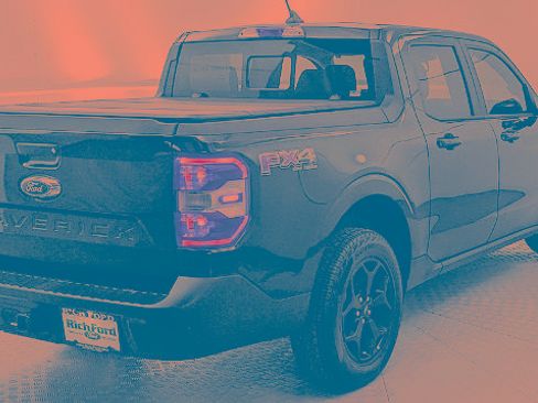 Certified 2024 Ford Maverick Lariat w/ FX4 Off-Road Package AWD/4WD image 3