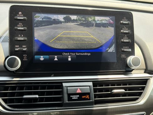 Used 2022 Honda Accord Sport image 16
