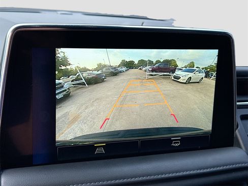 Used 2022 Chevrolet Tahoe LT image 13