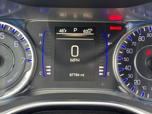 Used 2017 Chrysler 200 Limited Platinum w/ Comfort & Convenience Group image 14