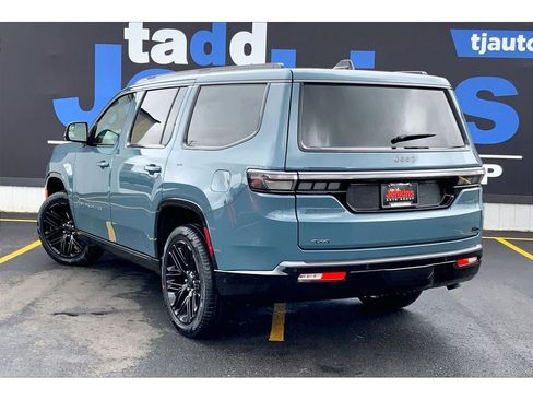 New 2026 Jeep Grand Wagoneer Limited AWD/4WD image 3