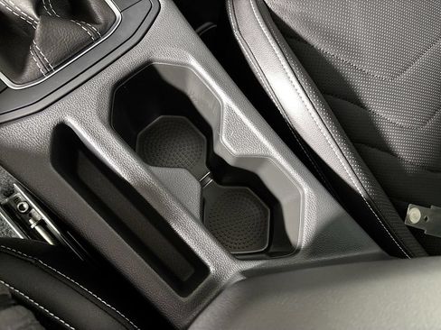 Certified 2024 Volkswagen Jetta SEL FWD image 17