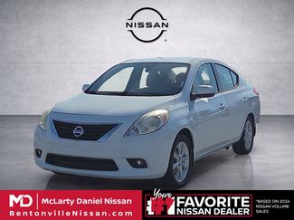 Used 2014 Nissan Versa FWD video 2