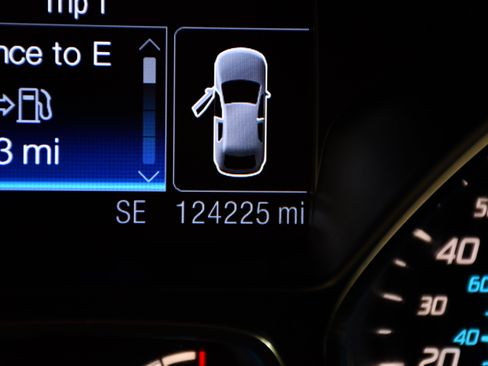 Used 2013 Ford Escape Titanium w/ Parking Technology Pkg AWD/4WD image 17