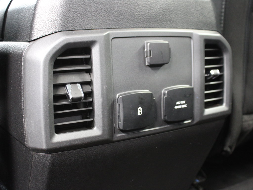 Used 2018 Ford F150 XLT w/ Equipment Group 302A Luxury AWD/4WD image 14