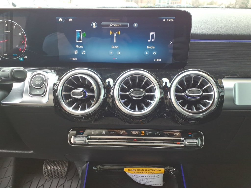Certified 2026 Mercedes-Benz GLB 250 4MATIC image 22