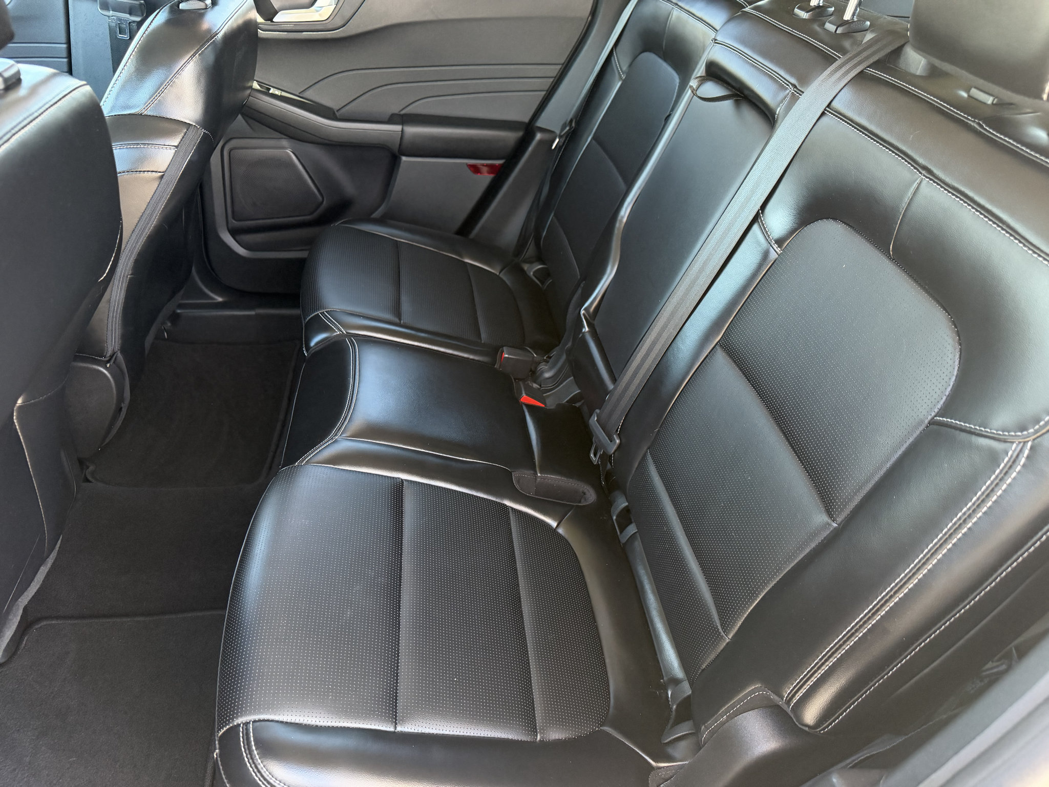 Used 2023 Ford Escape Platinum FWD image 26