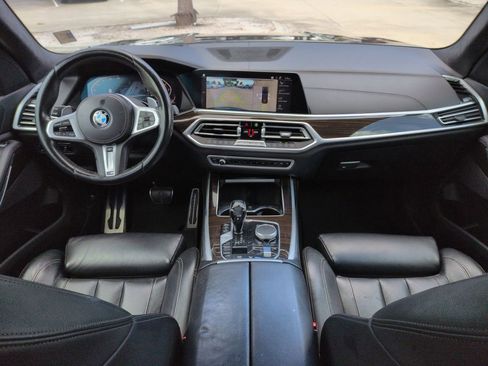 Used 2020 BMW X7 xDrive40i w/ M Sport Package AWD/4WD image 21