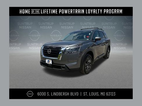 Used 2025 Nissan Pathfinder SV w/ SV Premium Package FWD image 1
