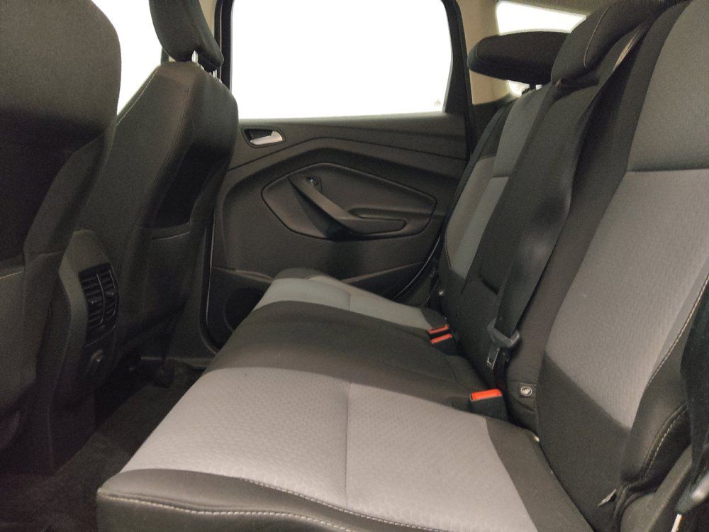 Used 2018 Ford Escape SE FWD image 18