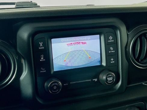 Used 2020 Jeep Wrangler Unlimited Sport image 18