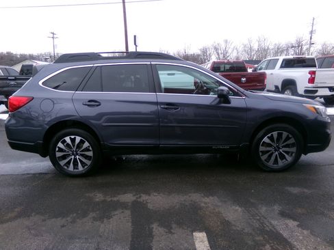 Used 2016 Subaru Outback 3.6R Limited image 2