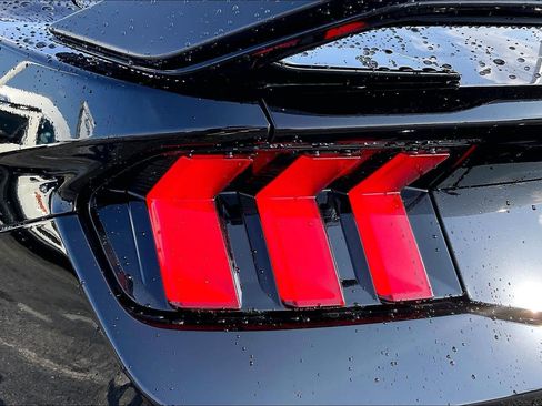 Used 2025 Ford Mustang Dark Horse RWD image 21