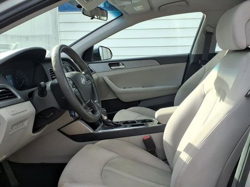 Used 2017 Hyundai Sonata SE image 8