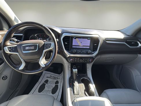 Used 2018 GMC Acadia SLT image 9