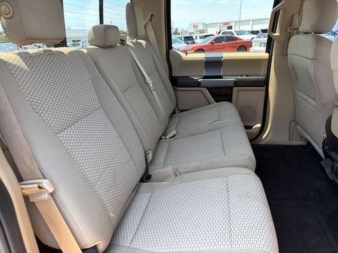 Used 2017 Ford F150 XLT w/ Equipment Group 302A Luxury AWD/4WD image 28