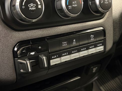 Used 2022 RAM 2500 Tradesman AWD/4WD image 19