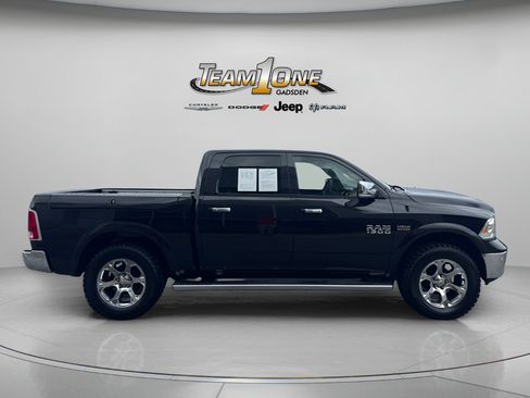 Used 2017 RAM 1500 Laramie w/ Convenience Group AWD/4WD image 9