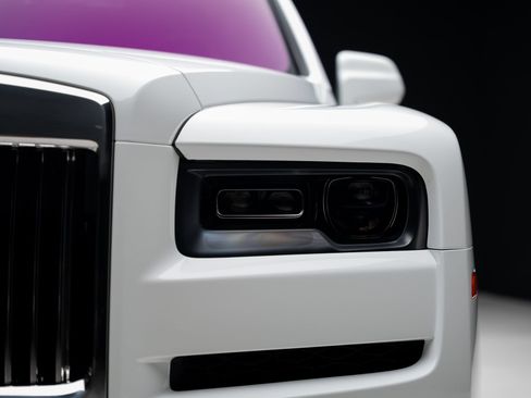 Used 2024 Rolls-Royce Cullinan w/ Cullinan Package AWD/4WD image 11