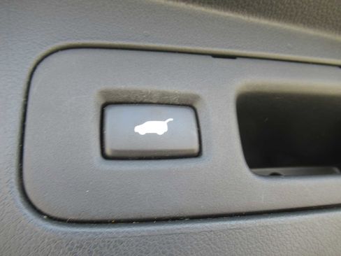 Used 2016 Honda CR-V Touring image 6