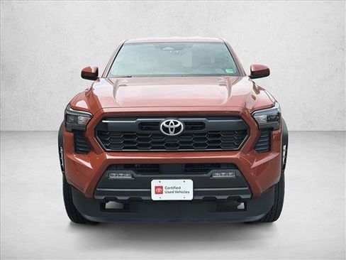 Used 2025 Toyota Tacoma TRD Off-Road AWD/4WD image 2