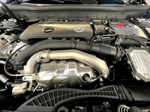 New 2026 Mercedes-Benz GLB 250 4MATIC image 14