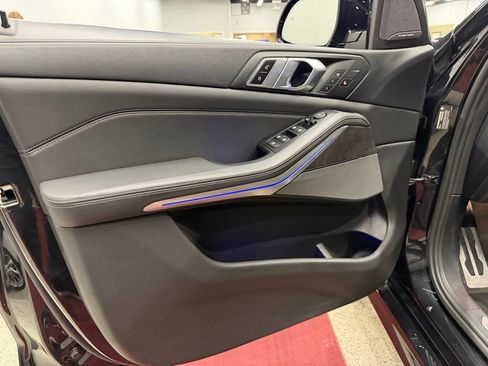 Used 2020 BMW X5 xDrive40i w/ M Sport Package image 17