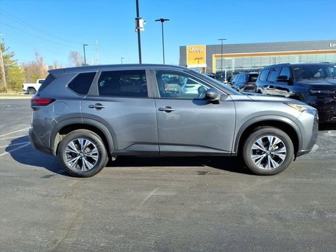 Used 2023 Nissan Rogue SV image 27