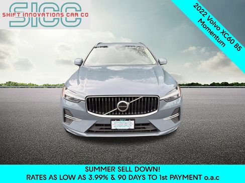 Used 2022 Volvo XC60 B5 Momentum AWD/4WD image 2