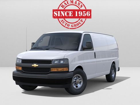 New 2026 Chevrolet Express 2500 w/ Driver Convenience Package RWD image 31