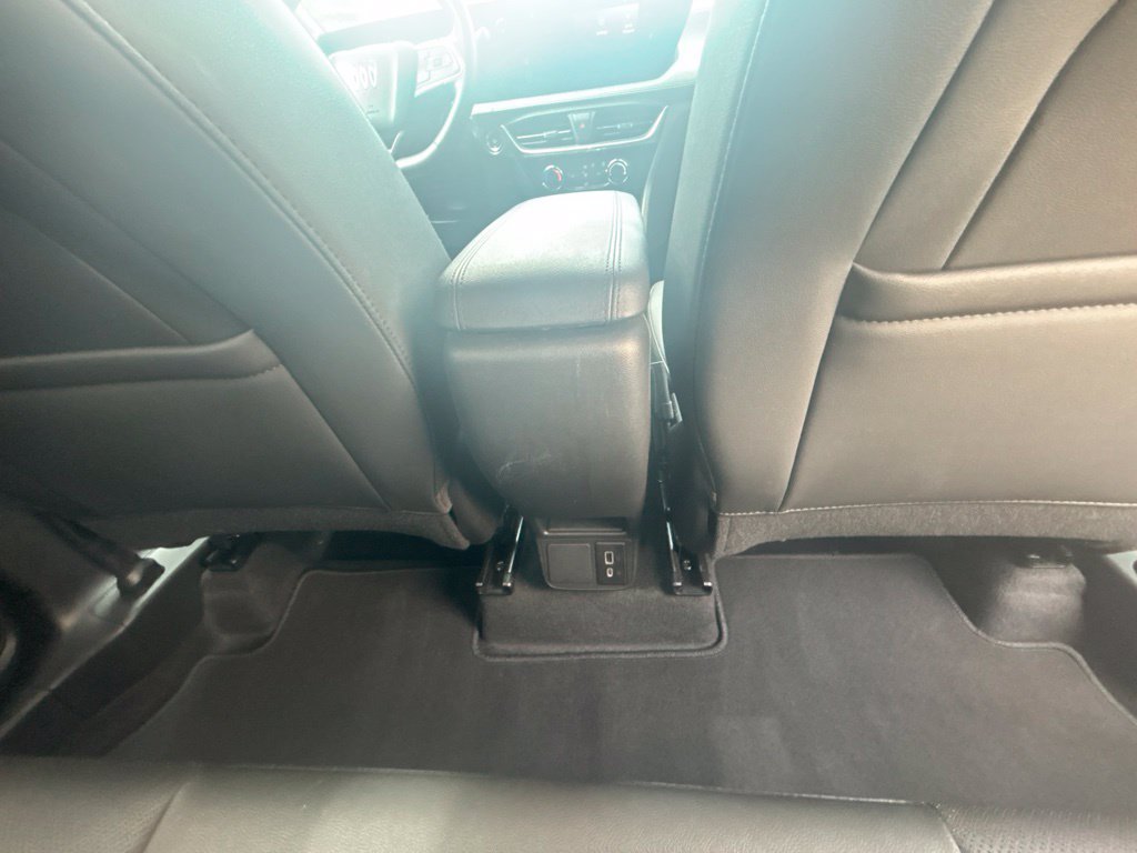 Used 2024 Buick Encore GX Sport Touring FWD image 20
