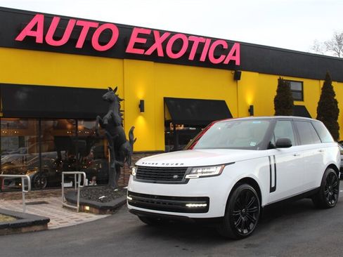 Used 2024 Land Rover Range Rover SE AWD/4WD image 1