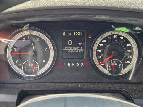 Used 2014 RAM 2500 Tradesman w/ Chrome Appearance Group AWD/4WD image 28