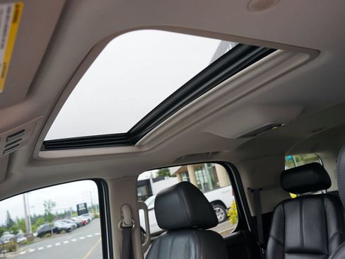 Used 2007 GMC Yukon Denali AWD/4WD image 18