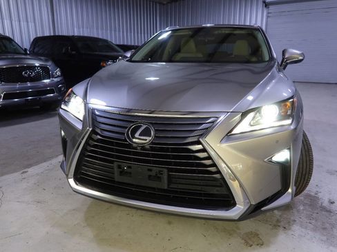 Used 2019 Lexus RX 350L FWD image 49