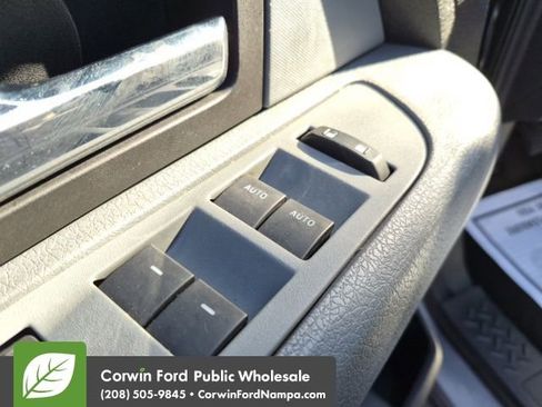 Used 2013 Ford F150 XLT w/ Luxury Equipment Group image 12