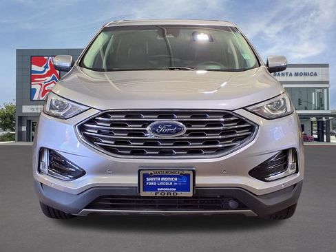 Used 2022 Ford Edge Titanium AWD/4WD image 2