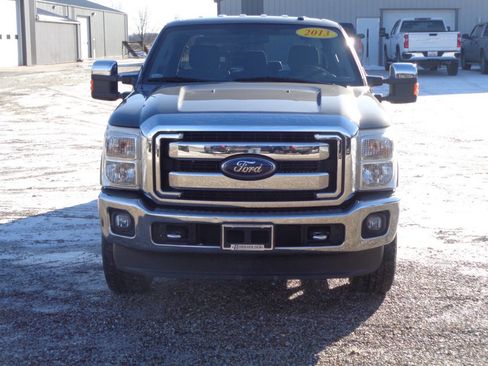 Used 2013 Ford F250 XLT w/ Chrome Pkg image 3