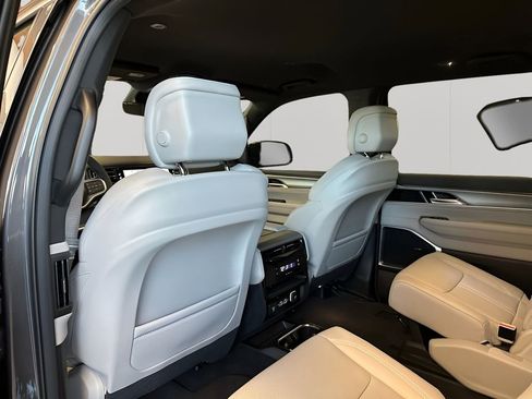 New 2026 Jeep Grand Wagoneer L 4WD image 14