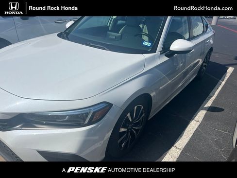 Used 2024 Honda Civic EX image 1