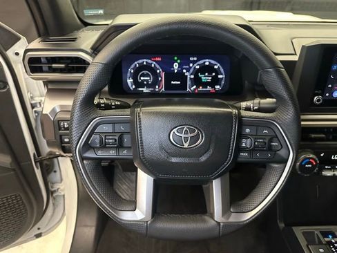 Used 2024 Toyota Tacoma TRD Sport AWD/4WD image 22