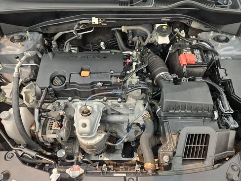 Certified 2024 Honda HR-V Sport image 31