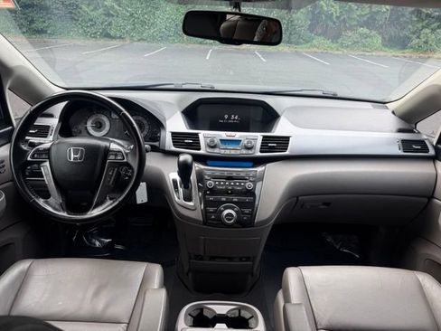 Used 2013 Honda Odyssey Touring image 19
